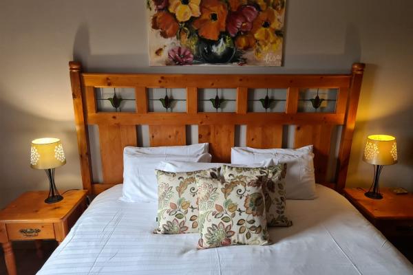 Feathers Guesthouse (12).jpeg